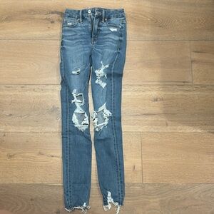 American eagle dark jeans.